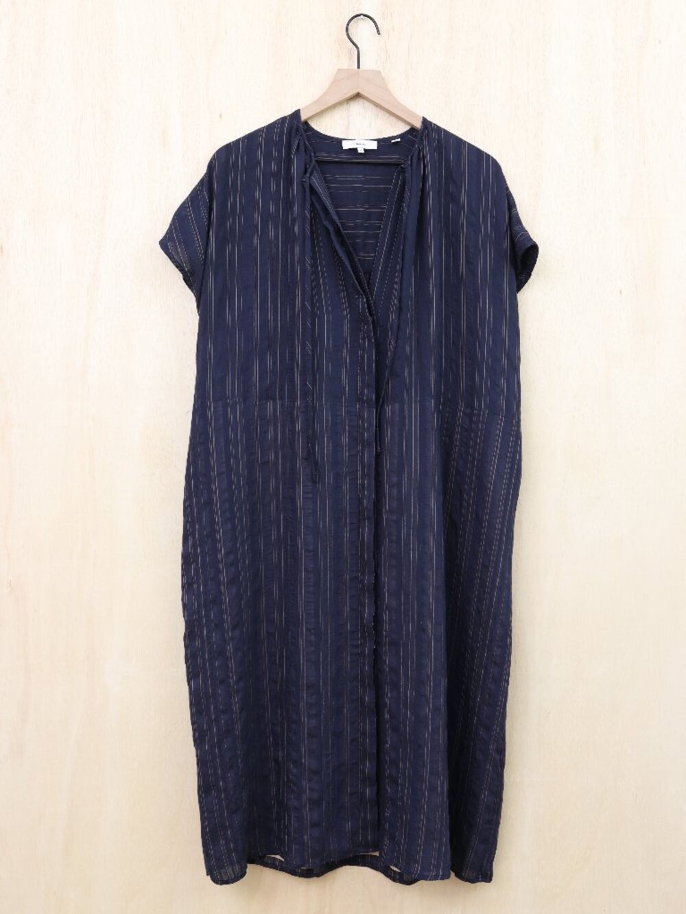 Vince Drapey Striped Shirred Midi Dress Navy Blue Medium - Picture 2 of 4